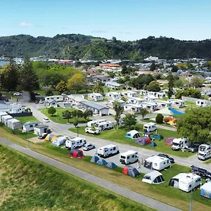 Riverside Holiday park