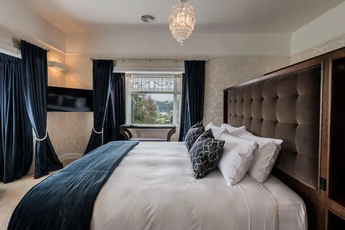 Hackthorne Gardens Luxury Accommodation contacts